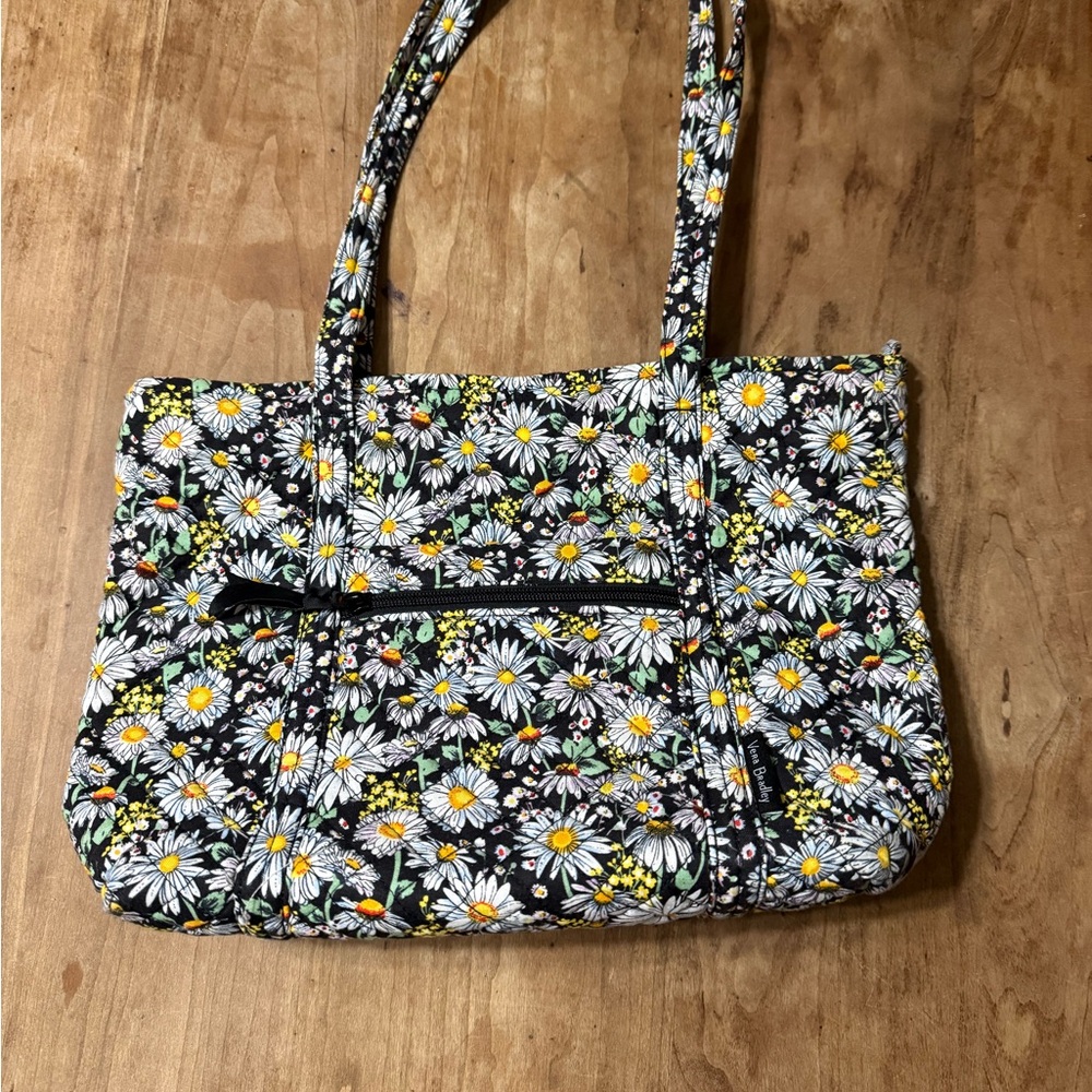 Vera Bradley Daisy Floral Tote - Black and White